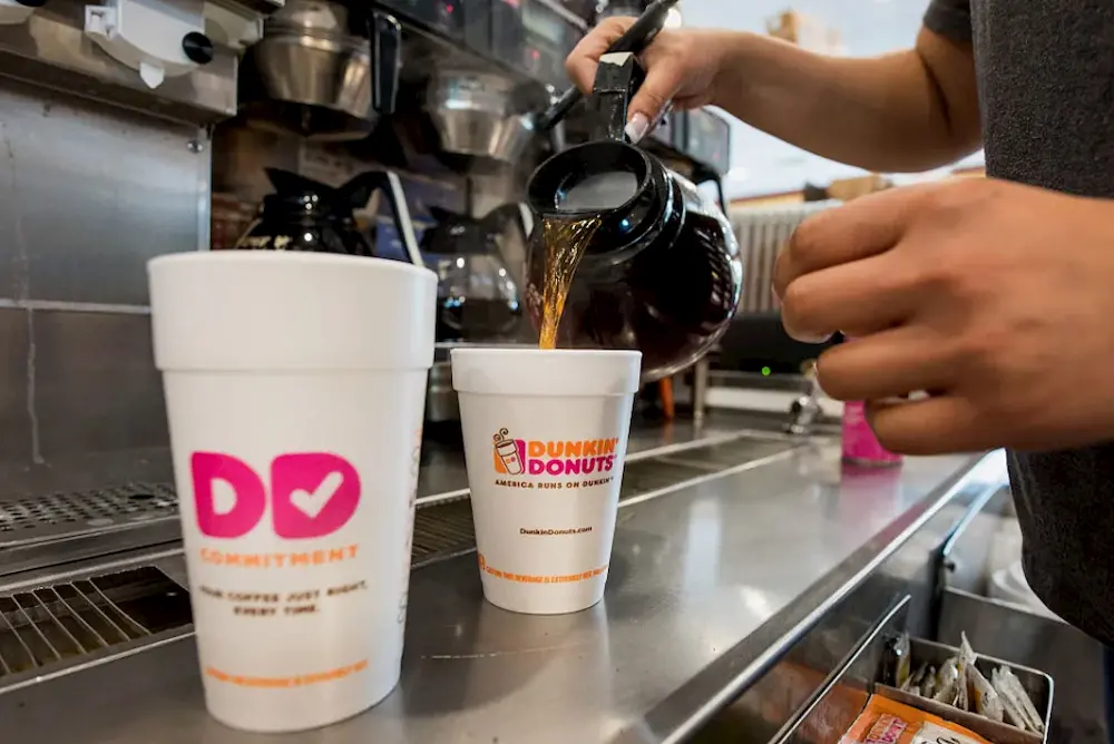 Looks, Flavor, Calories & Caffeine Content in Dunkin Donuts'Turbo Shot 